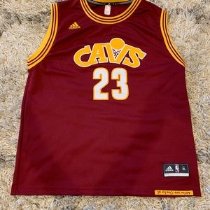 LeBron James Cleveland Cavaliers Red Jersey XL
